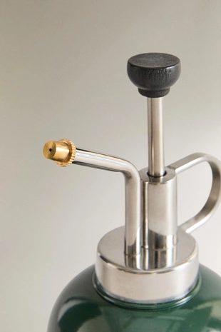 Стальной садовый распылитель