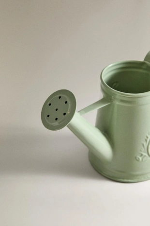 Садовый поливальщик из стали- Заказать в России