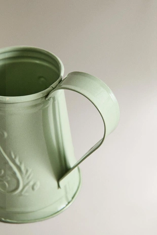 Садовый поливальщик из стали- Заказать в России