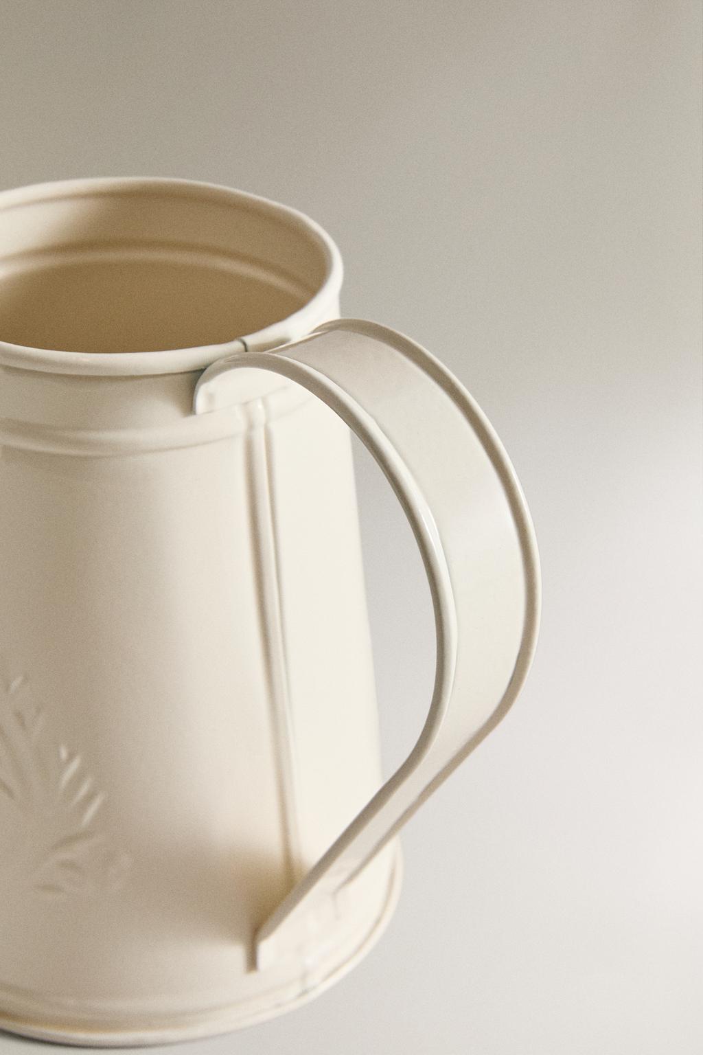 Стальная садовая лейка