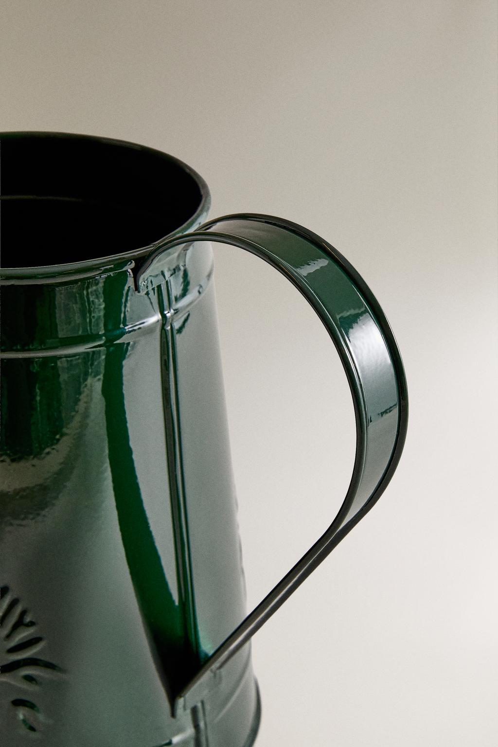 Стальная садовая лейка