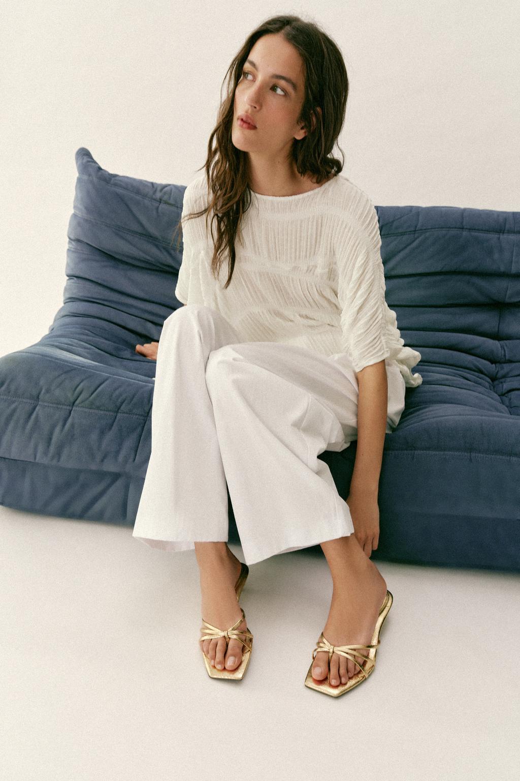 БОСОНОЖКИ С МЕТАЛЛИЧЕСКИМ БЛЕСКОМ