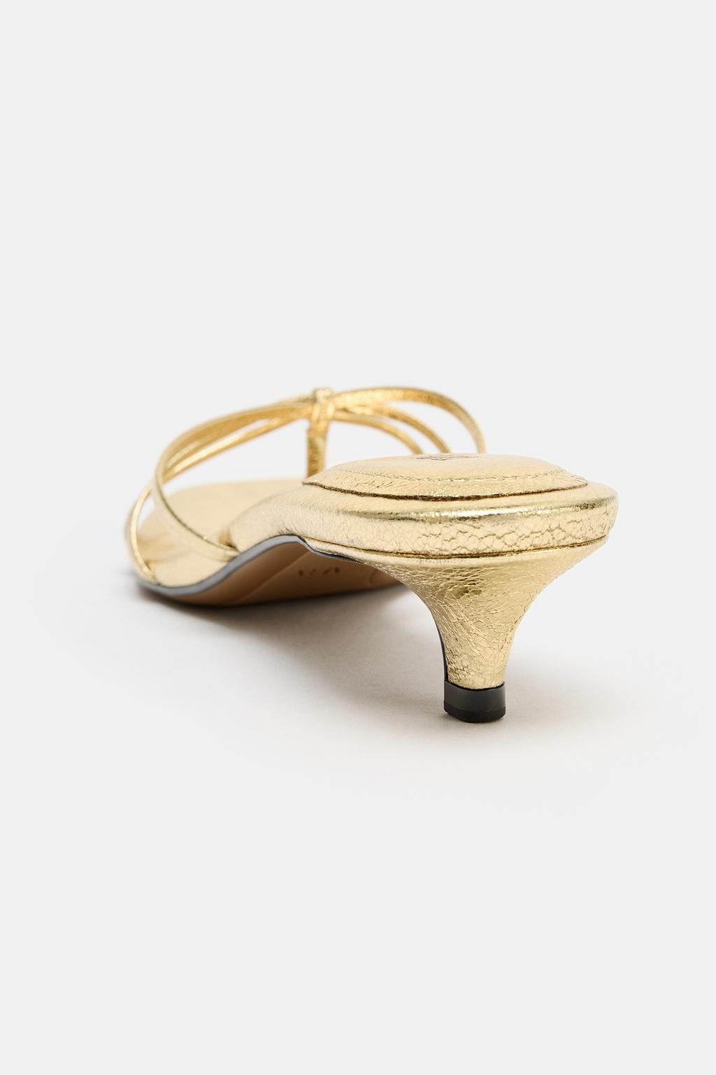 БОСОНОЖКИ С МЕТАЛЛИЧЕСКИМ БЛЕСКОМ