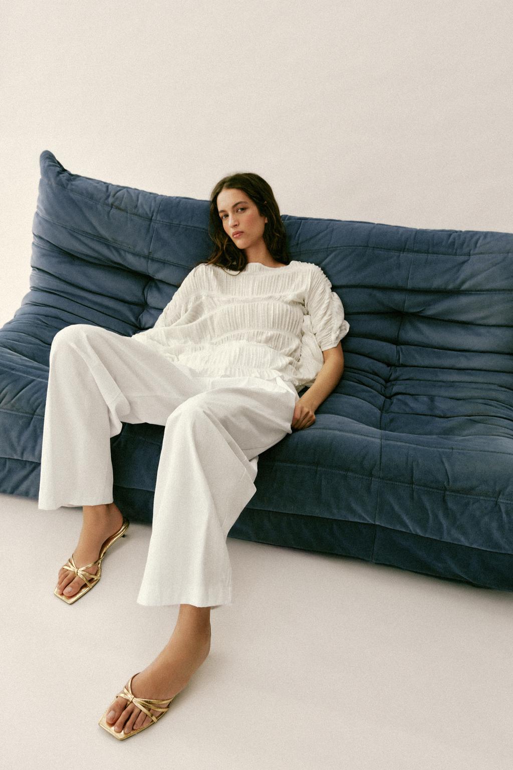 БОСОНОЖКИ С МЕТАЛЛИЧЕСКИМ БЛЕСКОМ