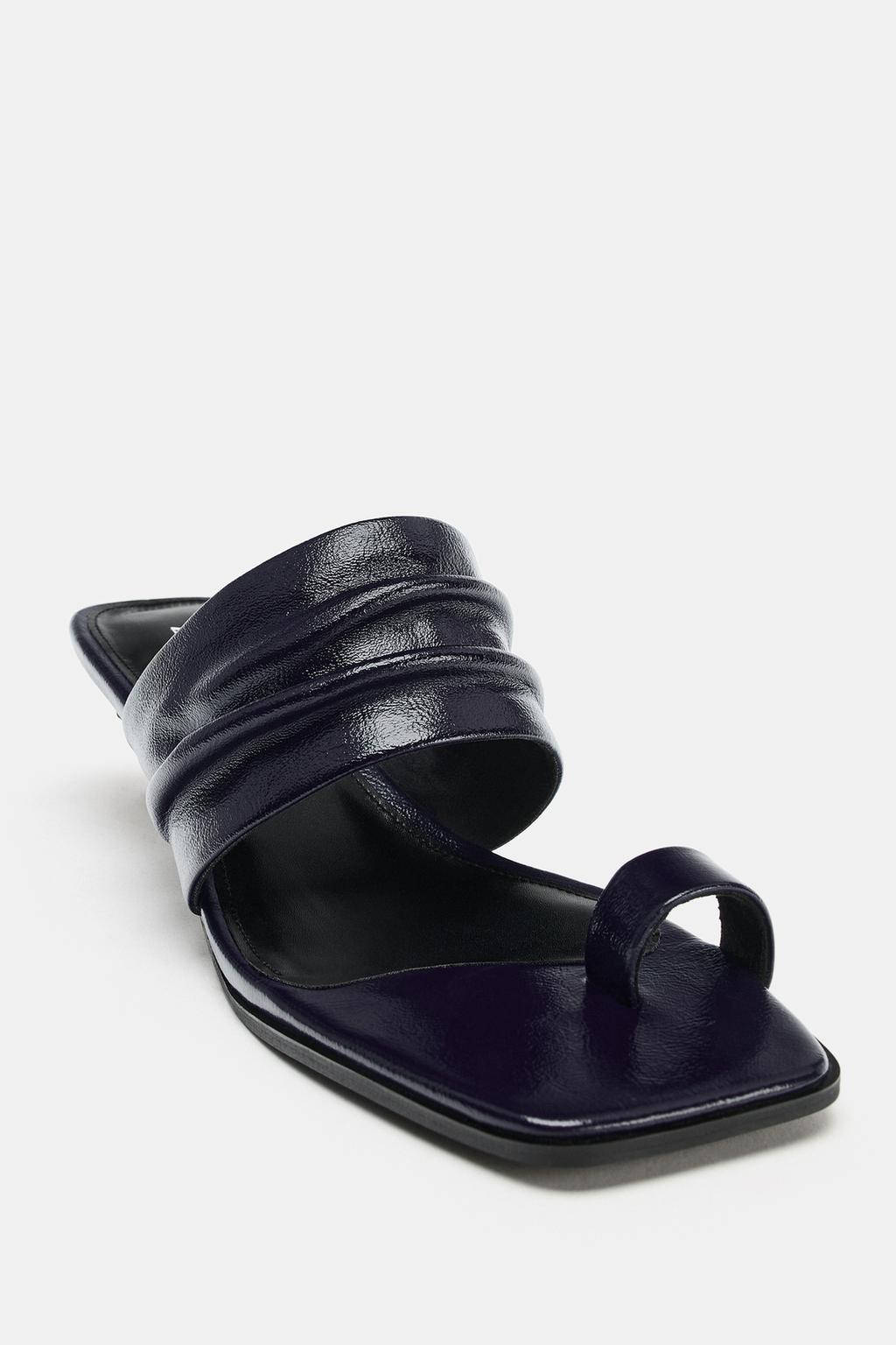 КОЖАНЫЕ САНДАЛИИ С РЕМЕШКОМ