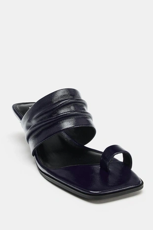 Кожаные сандалии с ремешком- Заказать в России