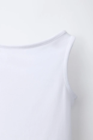 Однотонный топ из модала