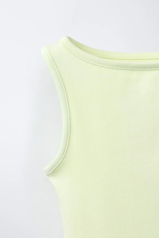 Однотонный топ из модала