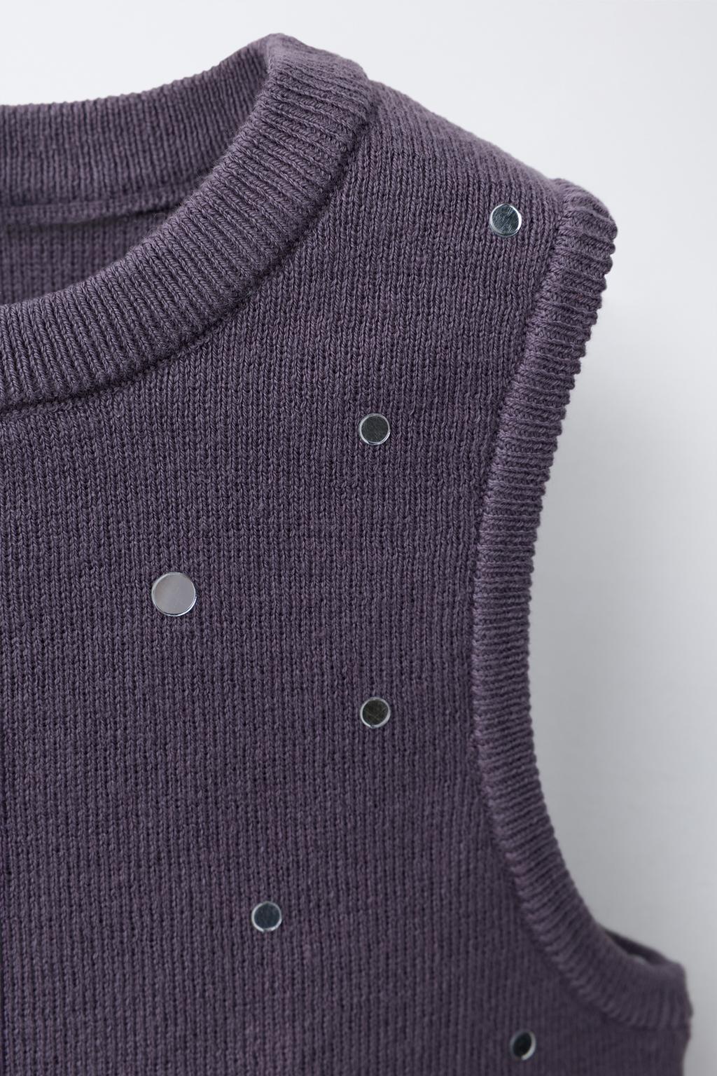 ТРИКОТАЖНЫЙ ТОП С ЗЕРКАЛЬНЫМИ АППЛИКАЦИЯМИ