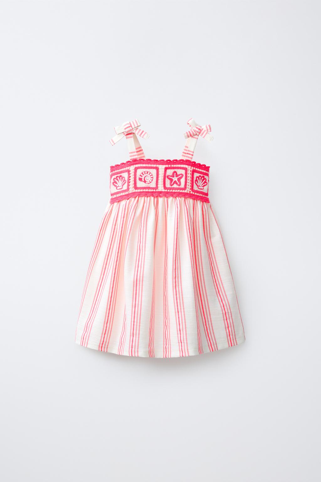 ПЛАТЬЕ В ПОЛОСКУ С ВЫШИВКОЙ