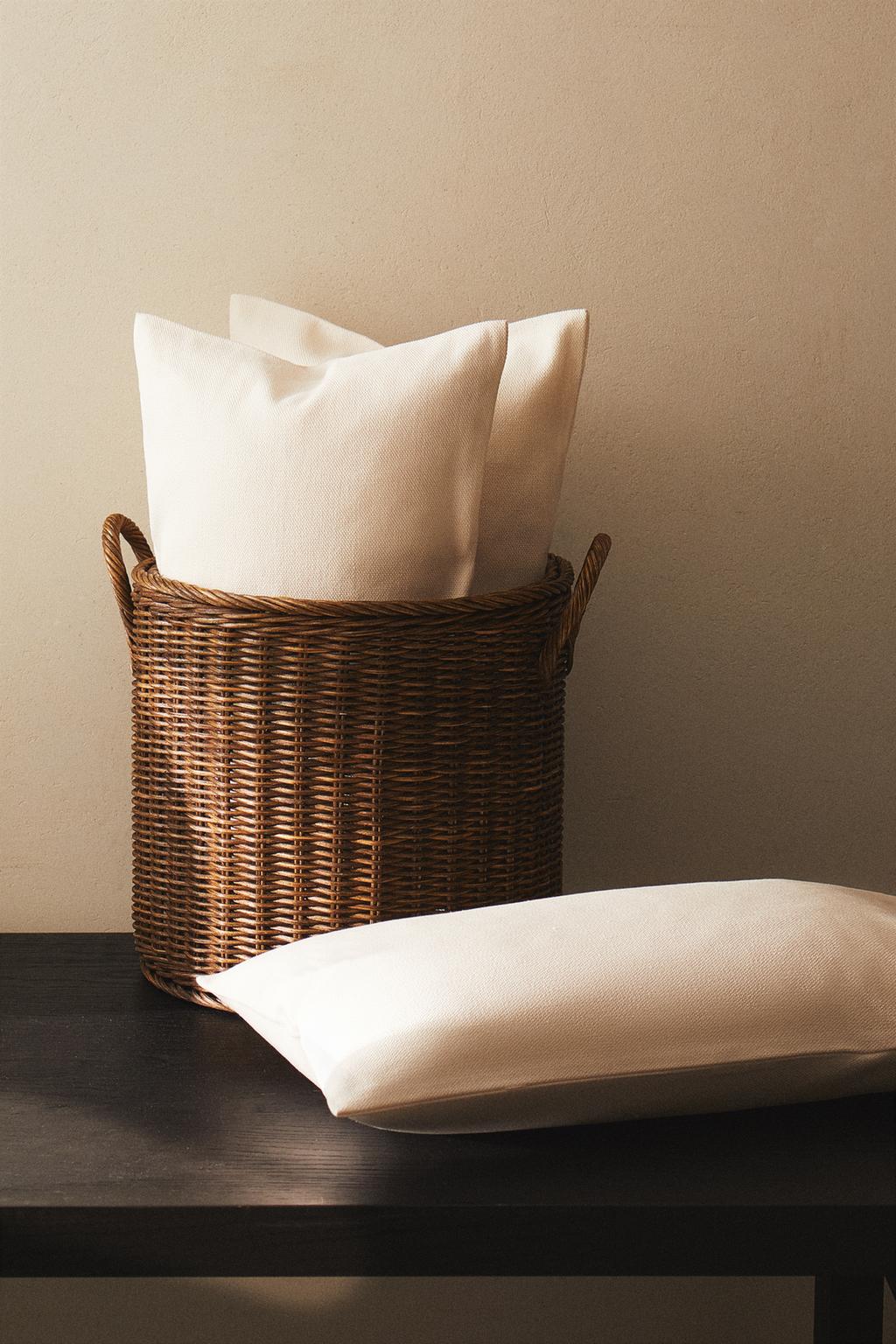 Чехол для подушки однотонный