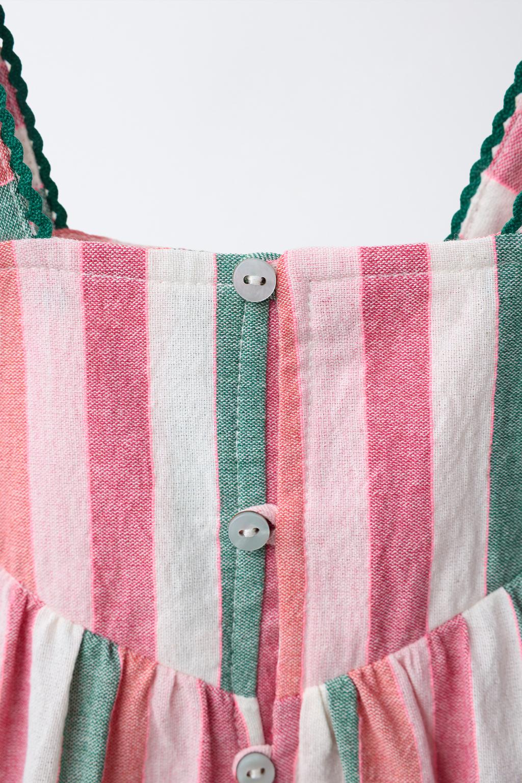 КОРОТКИЙ КОМБИНЕЗОН В ПОЛОСКУ С ЦВЕТОЧНЫМИ ДЕТАЛЯМИ КРОШЕ