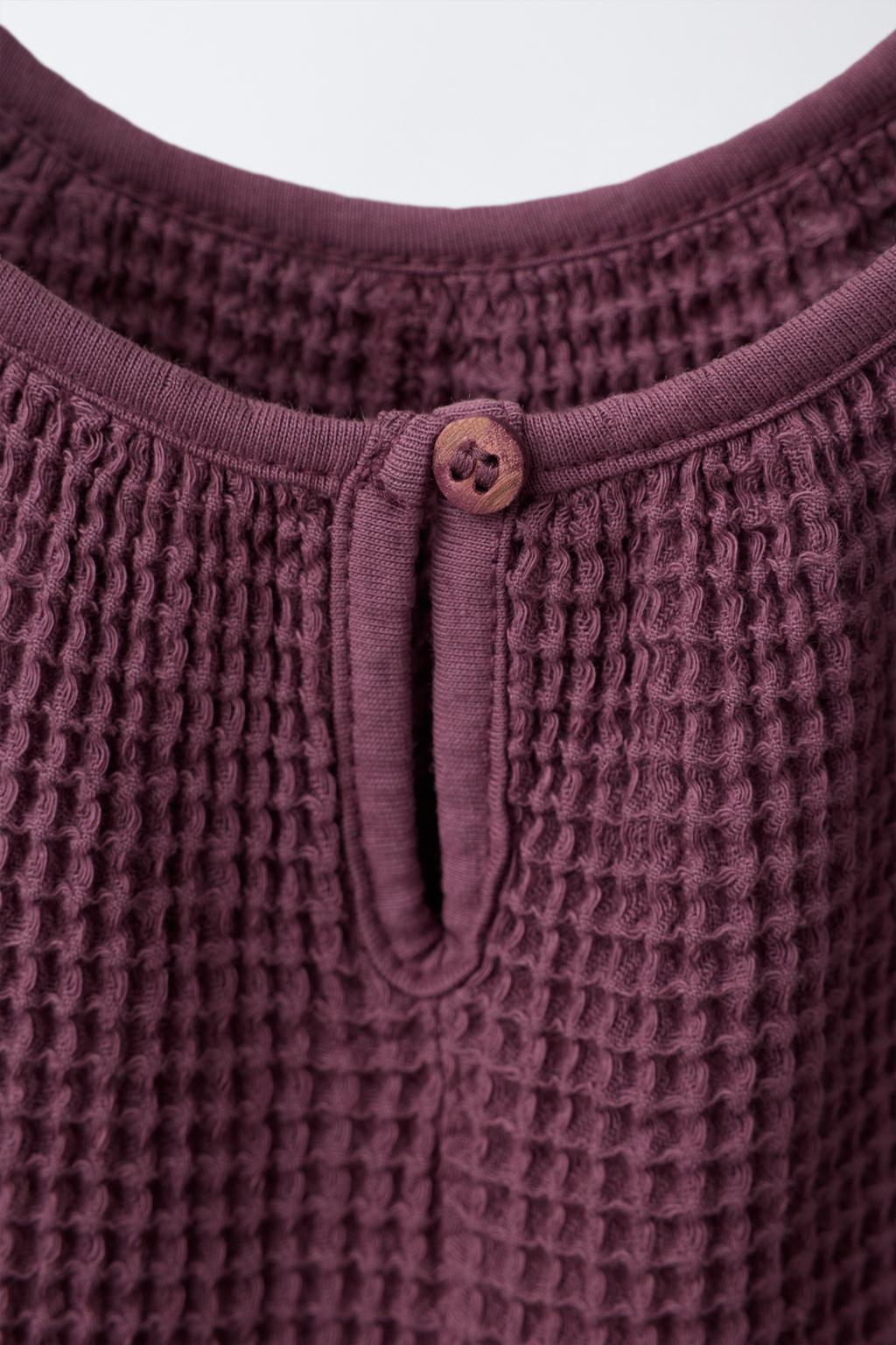 КОРОТКИЙ КОМБИНЕЗОН ИЗ РИФЛЕНОЙ ТКАНИ С БАНТАМИ