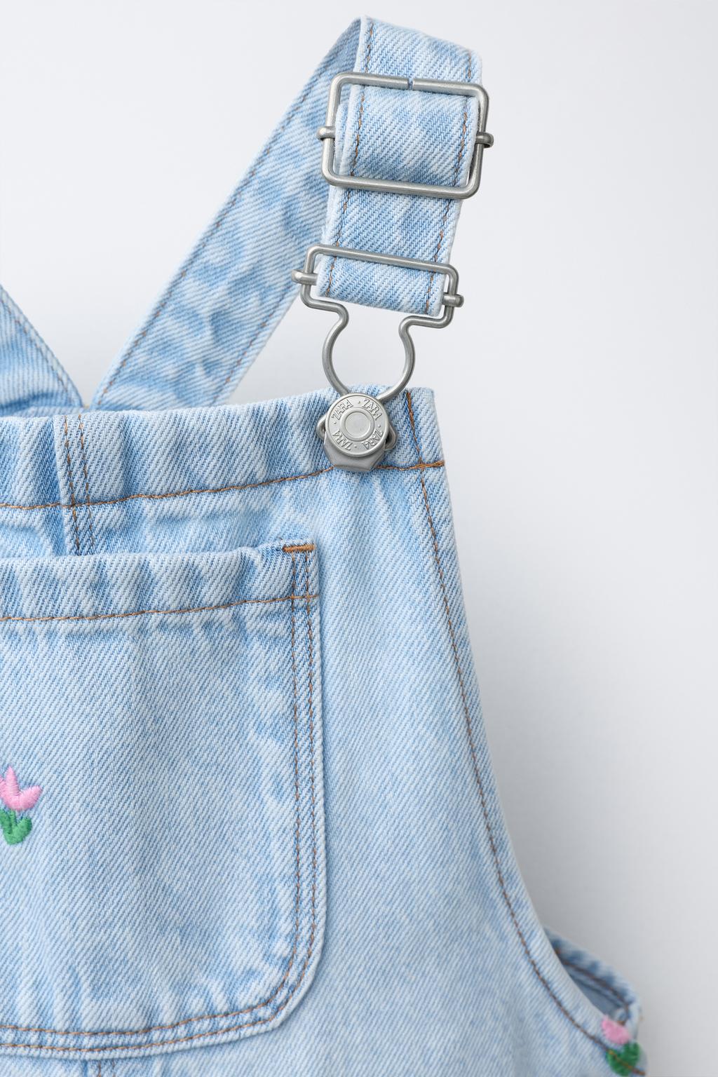 ДЖИНСОВЫЙ КОМБИНЕЗОН С ВЫШИВКОЙ ТЮЛЬПАНОВ