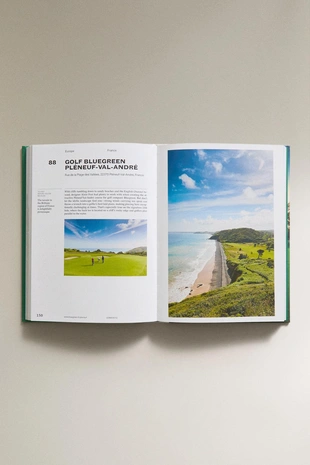 Книга 150 полей для гольфа, которые стоит посетить перед смертью (на английском языке)- Заказать в России