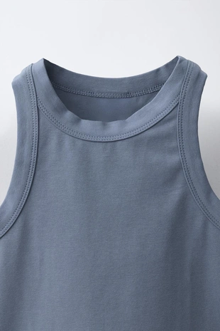 Набор из трех однотонных футболок- Заказать в России