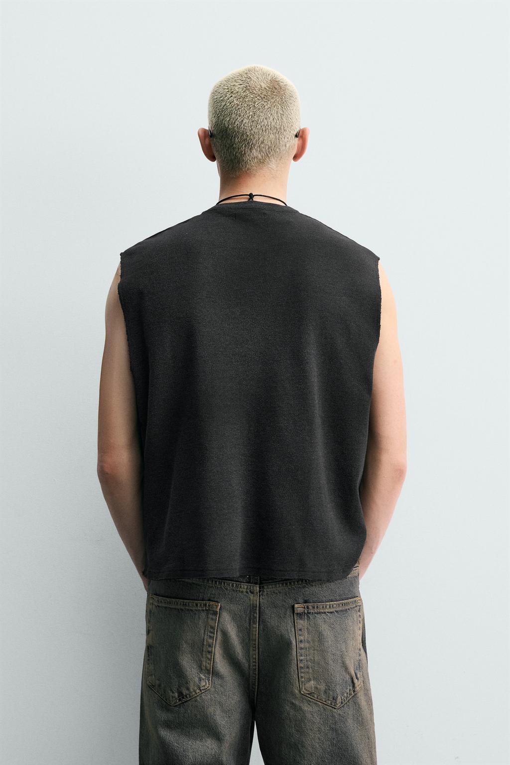 ТРИКОТАЖНЫЙ ТОП БЕЗ РУКАВОВ С ПРИНТОМ