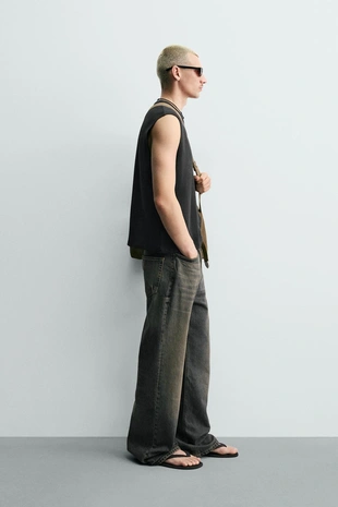 Трикотажный топ без рукавов с принтом- Заказать в России