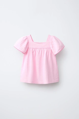 Топ с контрастными волнистыми деталями- Заказать в России