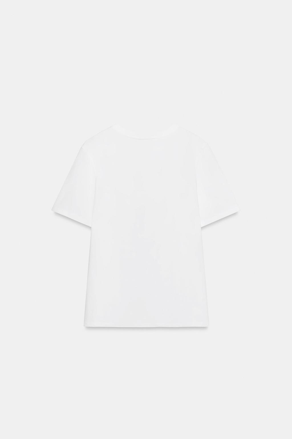 ФУТБОЛКА С РЕЛЬЕФНЫМ ЦВЕТКОМ