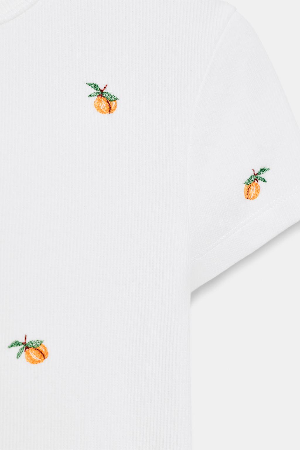 ФУТБОЛКА В РУБЧИК С КОРОТКИМ РУКАВОМ И ВЫШИВКОЙ