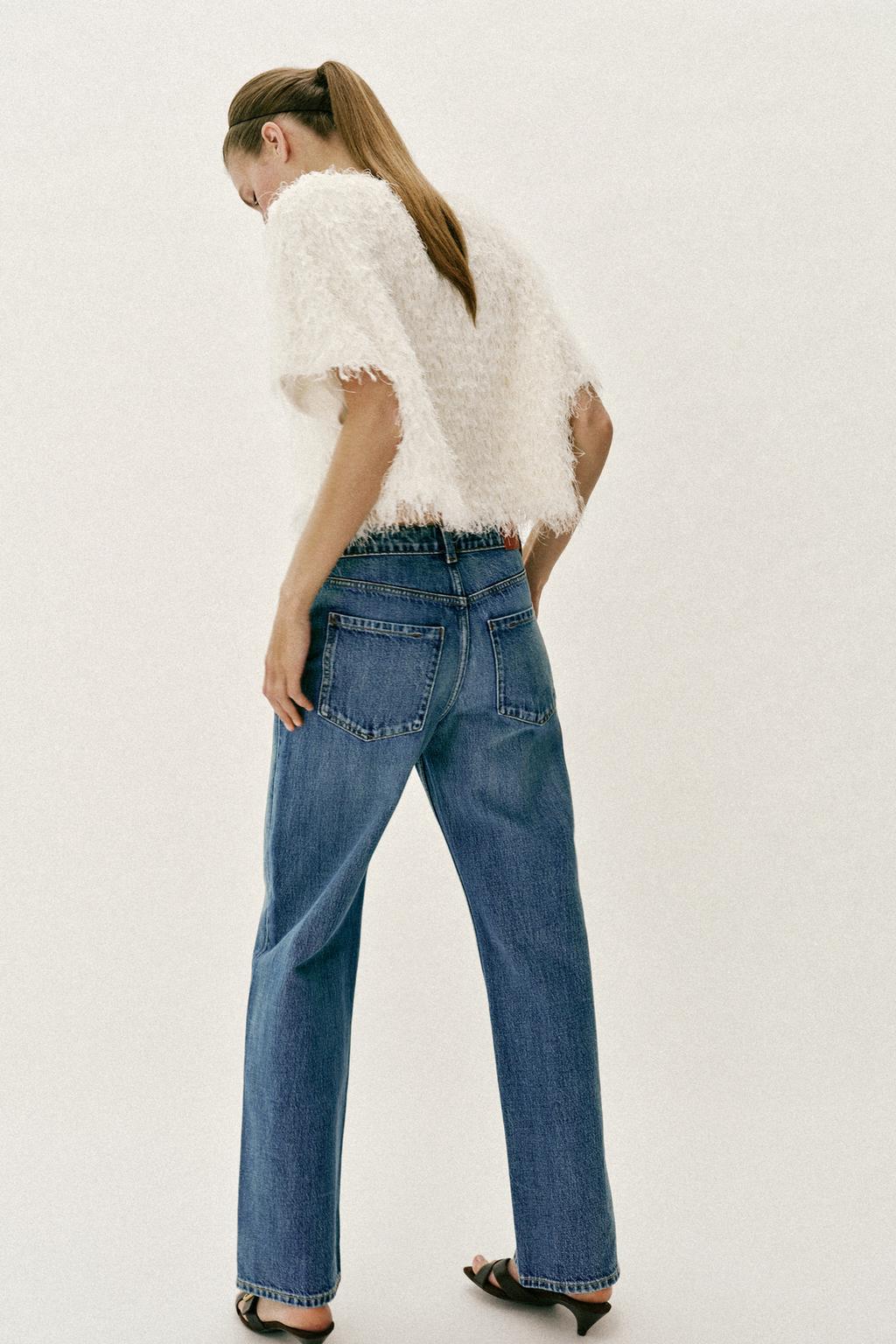 ТРИКОТАЖНЫЙ ТОП С БАХРОМОЙ