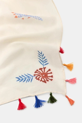 Платок с вышивкой в виде рыб и помпонами- Заказать в России