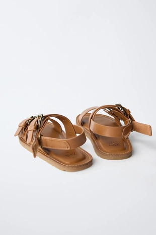 Сандалии с пряжками- Заказать в России