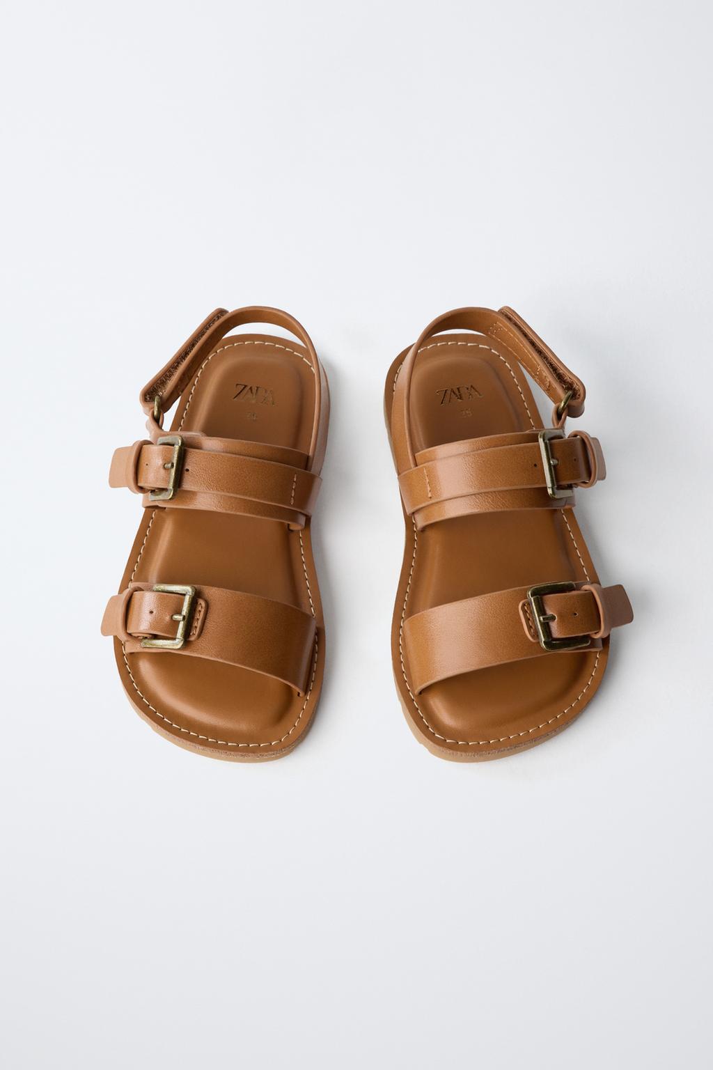 САНДАЛИИ С ПРЯЖКАМИ