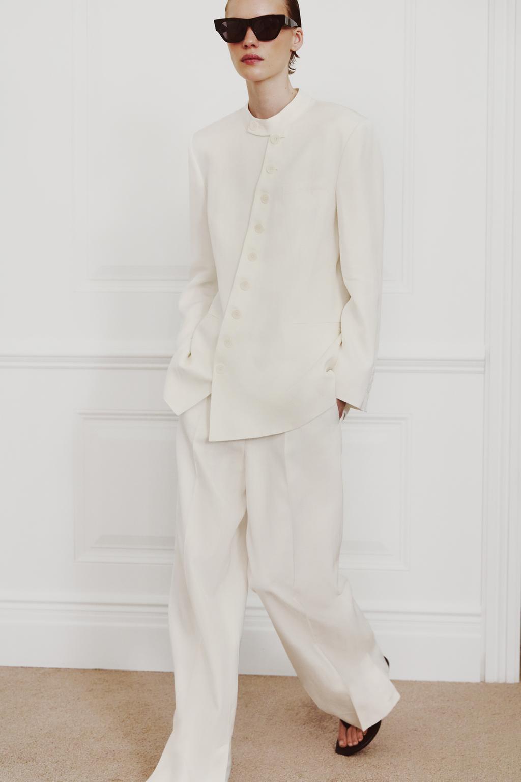 ДВУБОРТНЫЙ БЛЕЙЗЕР С ПУГОВИЦАМИ — ZW COLLECTION