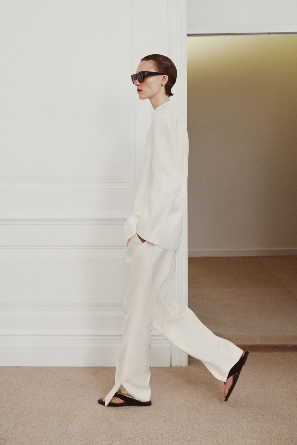 ДВУБОРТНЫЙ БЛЕЙЗЕР С ПУГОВИЦАМИ — ZW COLLECTION