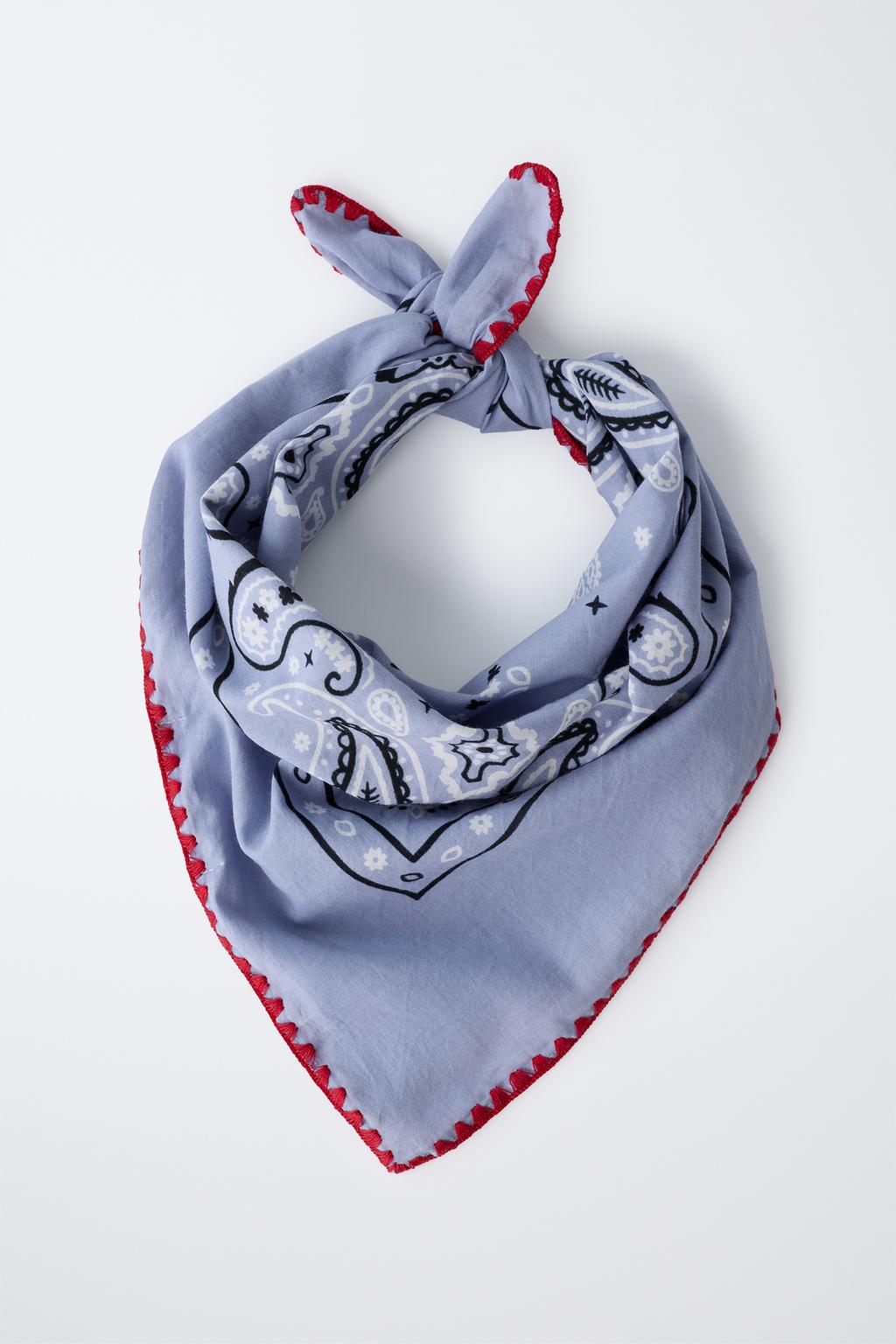 БАНДАНА С КОНТРАСТНЫМ ПРИНТОМ ПЕЙСЛИ