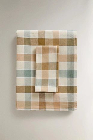 Рогожка с клетчатым узором из окрашенной нити- Заказать в России