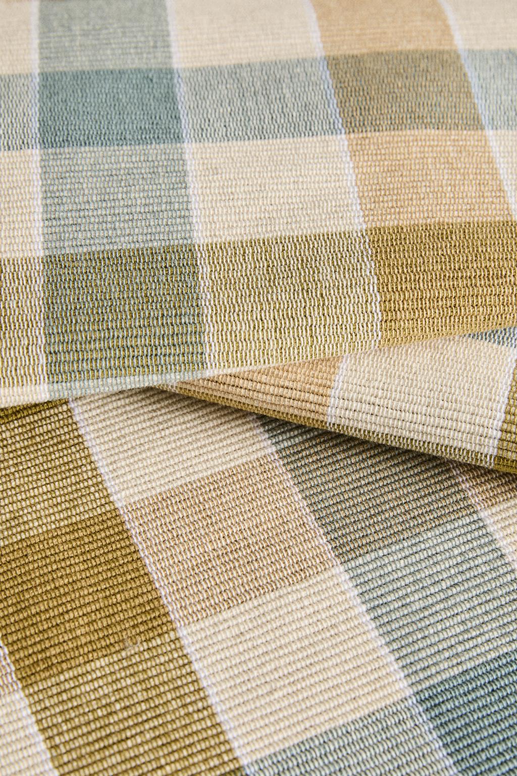 Покрывало для стола из вельветового картона в клетку