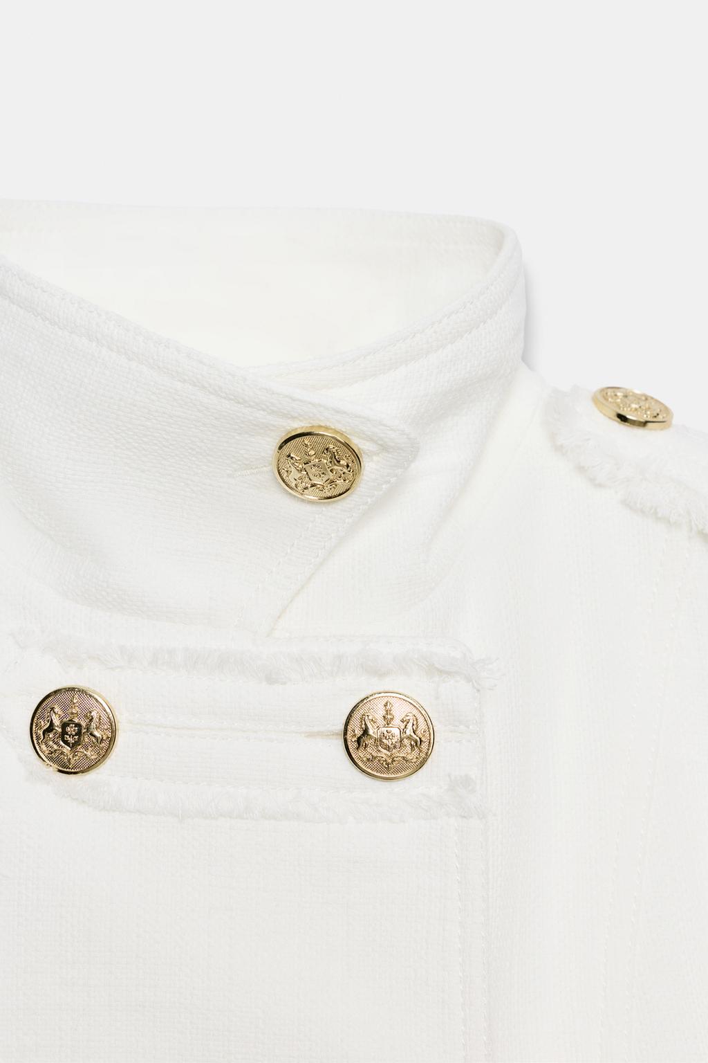 ДВУБОРТНЫЙ ЖАКЕТ С ЗОЛОТЫМИ ПУГОВИЦАМИ