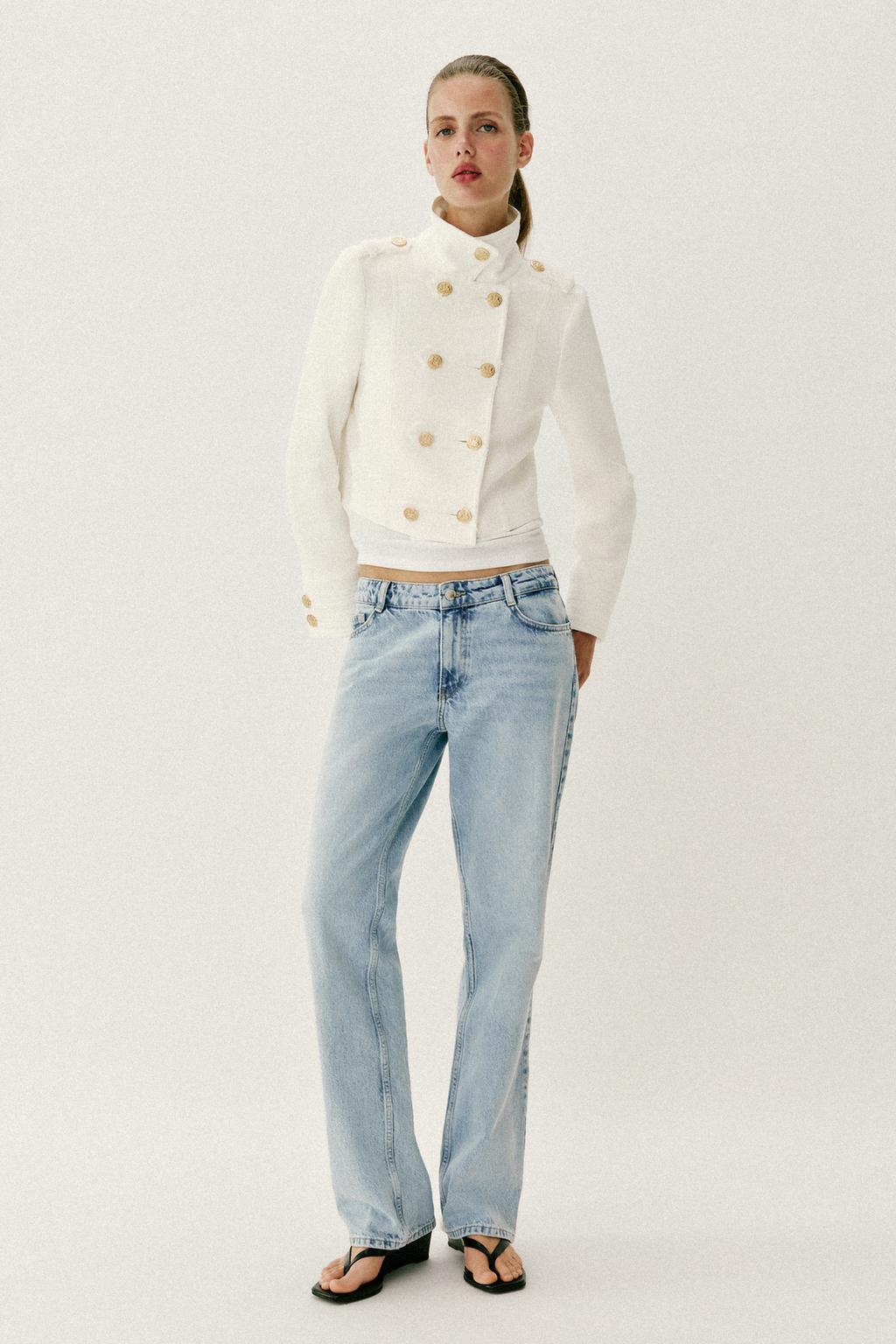 ДВУБОРТНЫЙ ЖАКЕТ С ЗОЛОТЫМИ ПУГОВИЦАМИ