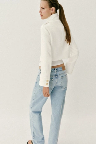 Двубортный жакет с золотыми пуговицами- Заказать в России