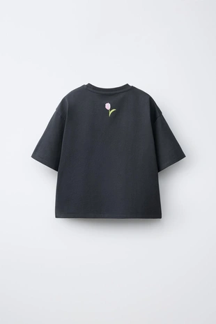 Футболка с цветочным принтом