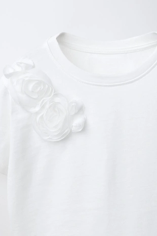 Футболка с органзовыми цветами- Заказать в России