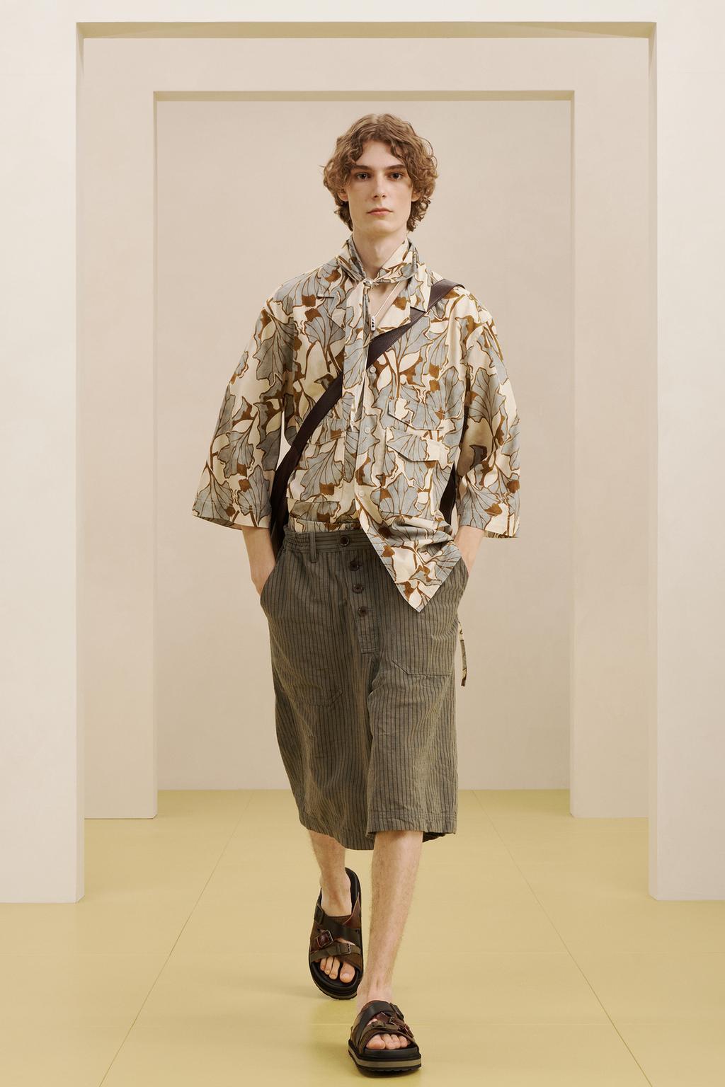 Рубашка с цветочным принтом