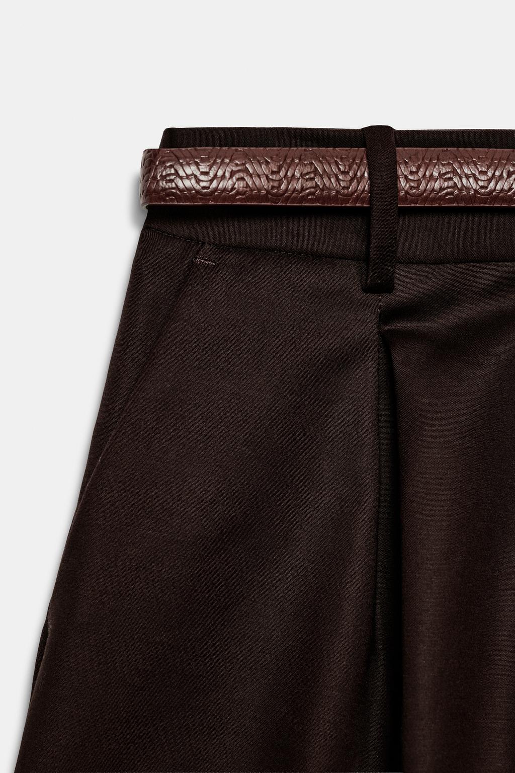 БЕРМУДЫ С ЗАЩИПАМИ И РЕМНЕМ