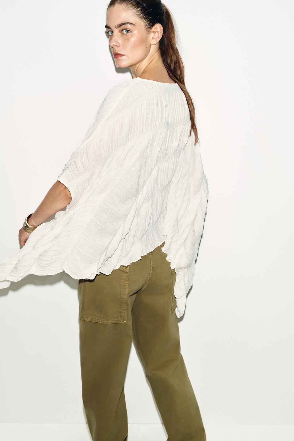 ТОП-НАКИДКА С ТЕКСТУРОЙ