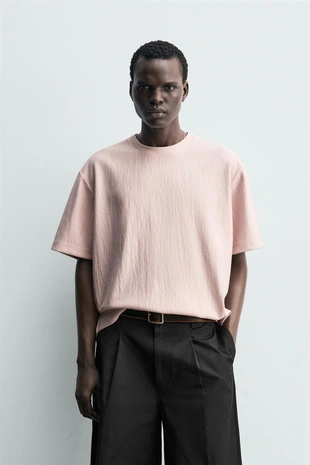 Футболка Relaxed Fit из рельефной ткани- Заказать в России