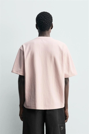 Футболка Relaxed Fit из рельефной ткани- Заказать в России