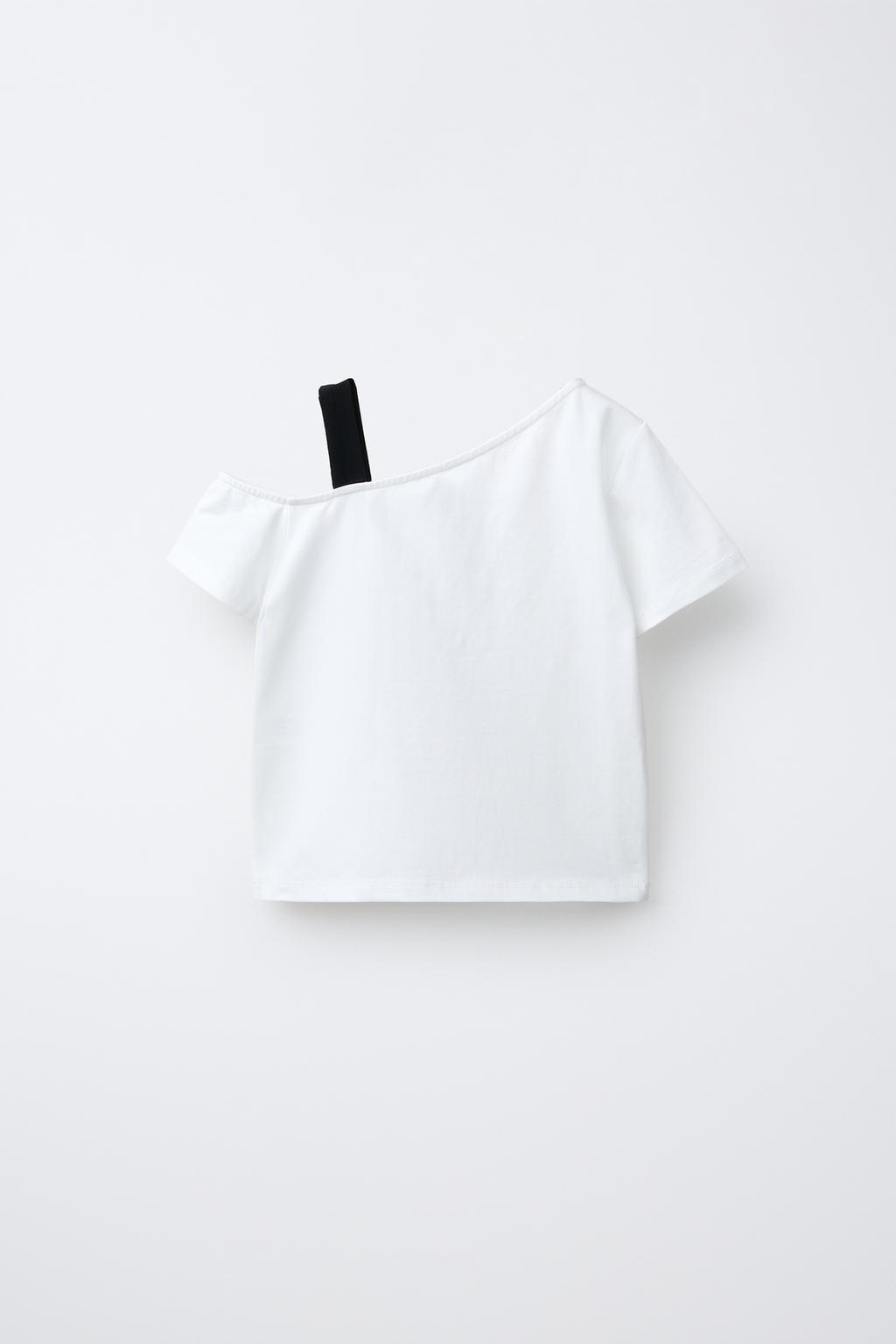 Футболка с луком на верху