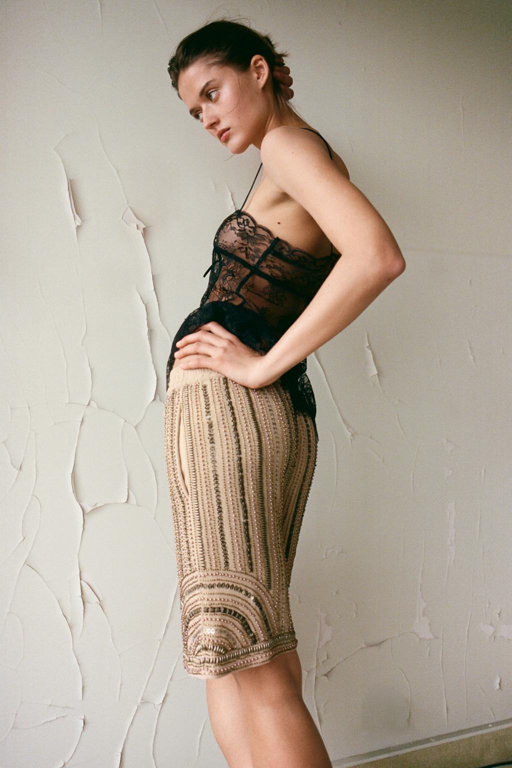 ШОРТЫ С БУСИНАМИ И ПАЙЕТКАМИ