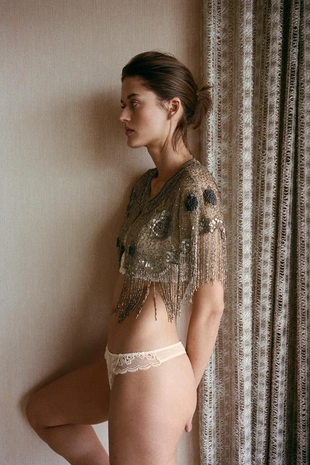 Накидка с вышивкой, бусинами и бахромой- Заказать в России