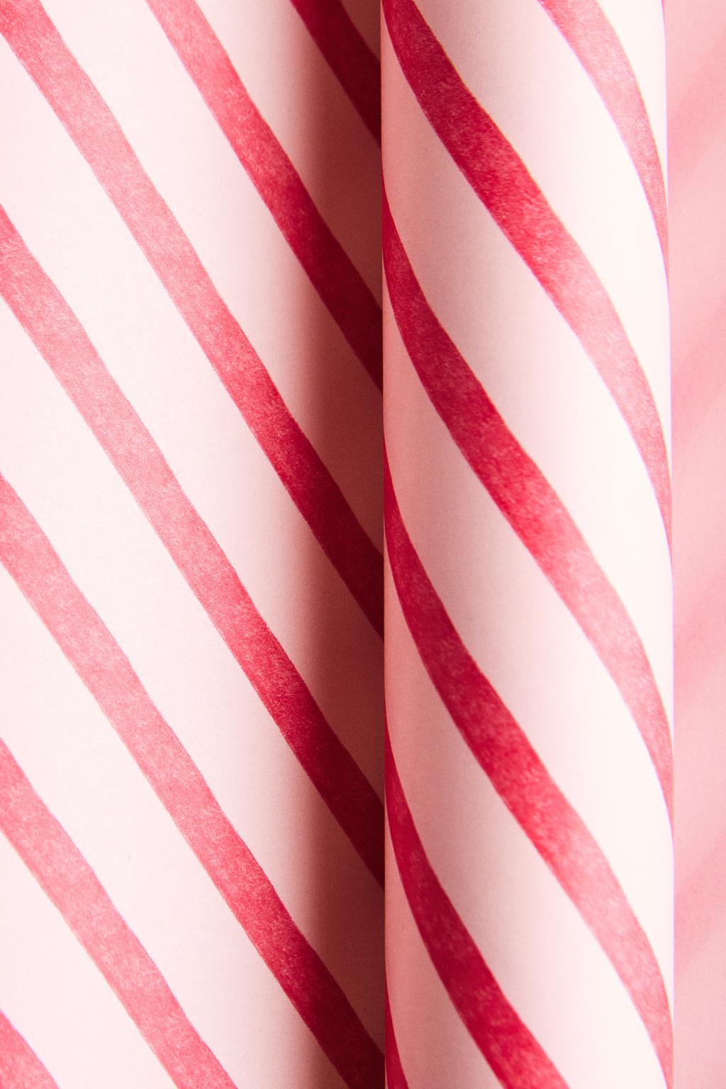 Полосатая упаковочная бумага