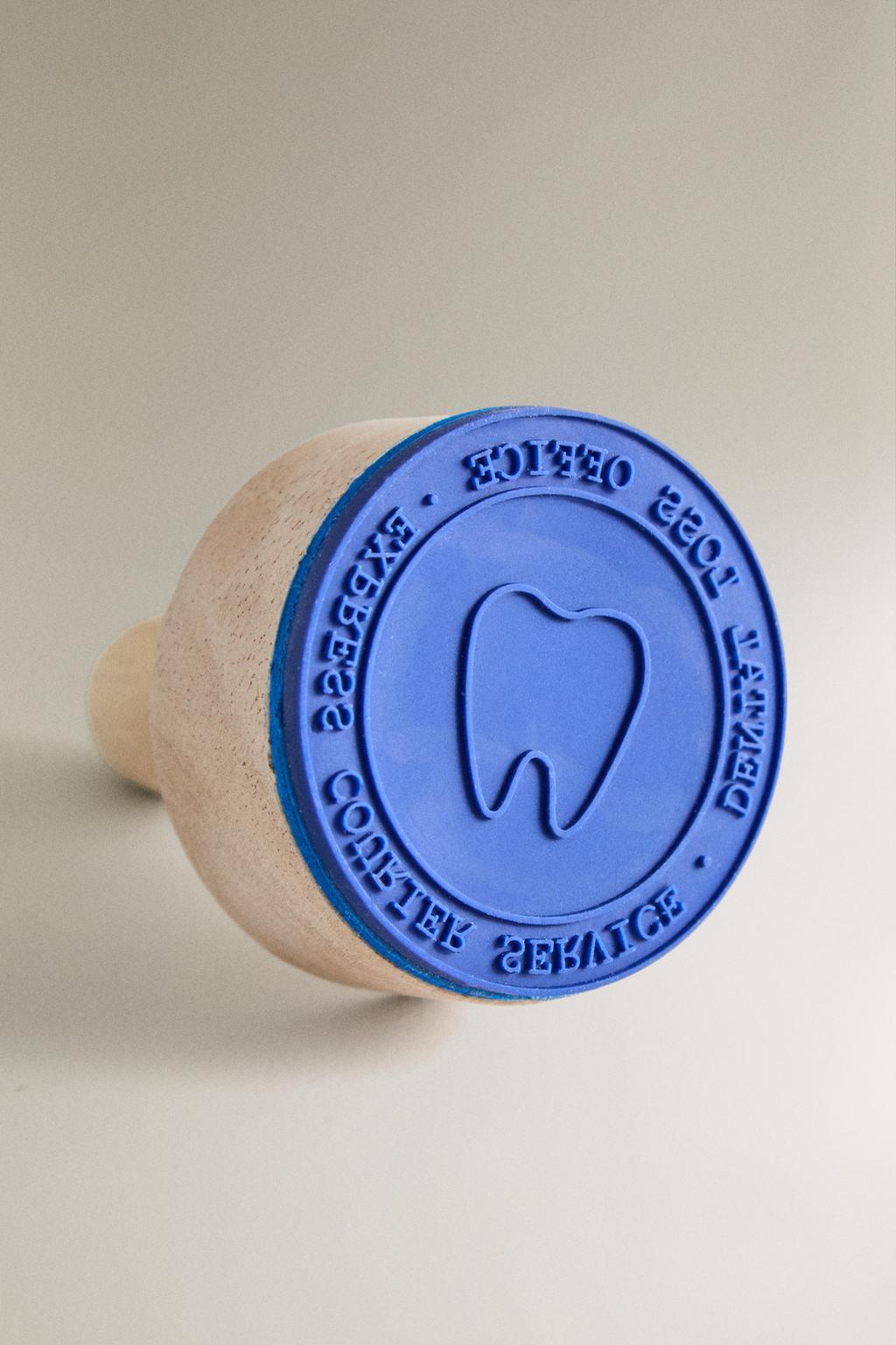 Детская футболка с принтом зубов