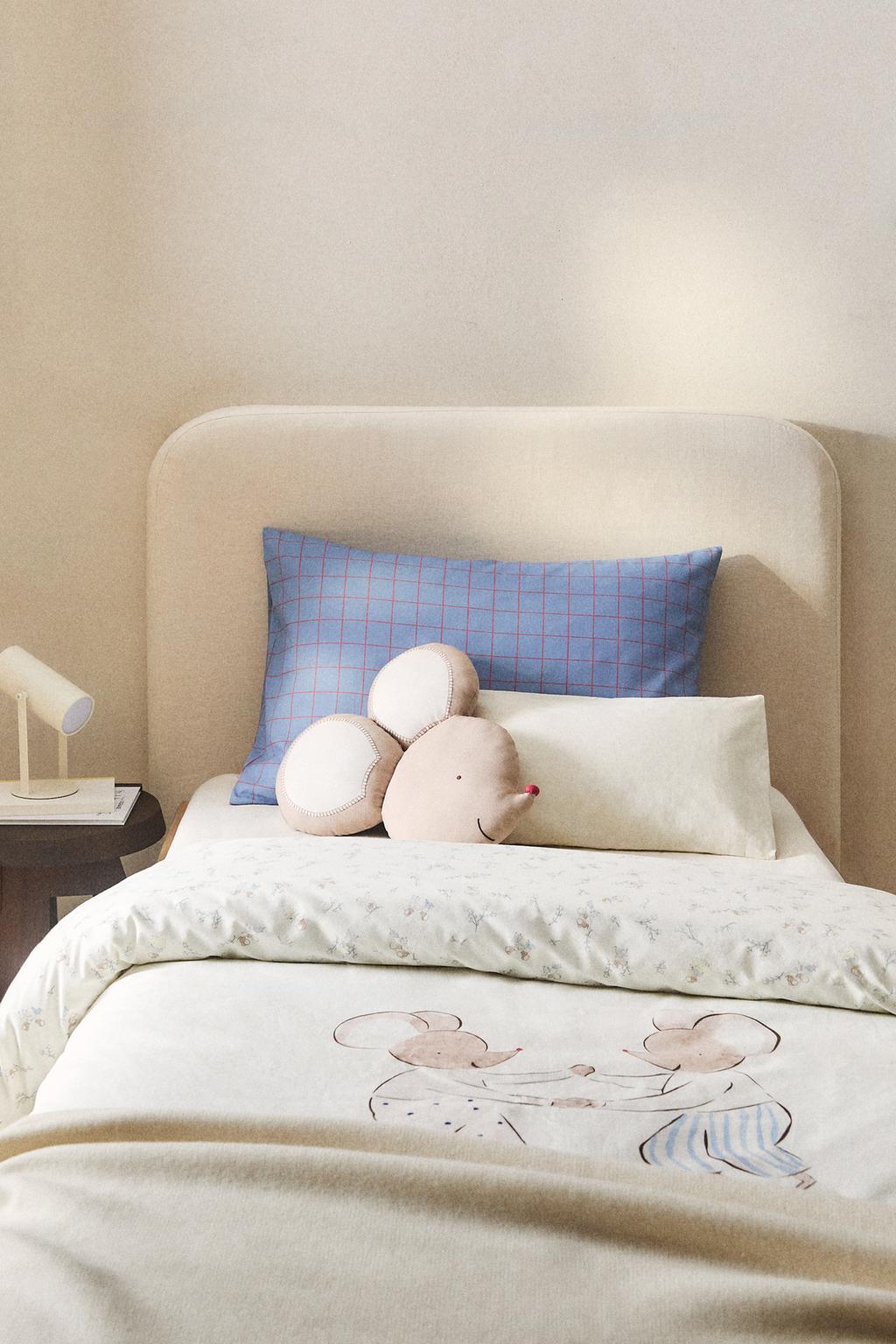 Детское одеяло с застежкой на пуговицы и мышами